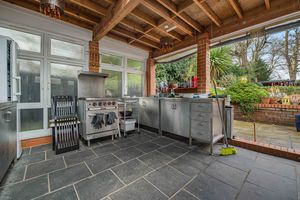 Photo 11- click for photo gallery